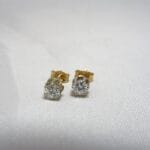 Orecchini punto luce di diamante da 0.40ct